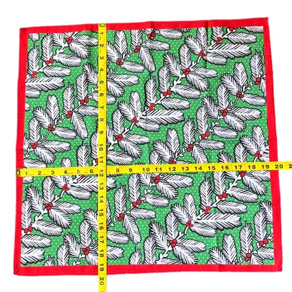 LUSH Limited Edition "Evergreen" 100% Recycled Polyester Knot Wrap, 20" x 20” - Picture 2 of 2